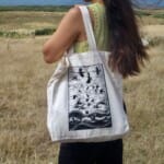 Tote bag with bird print